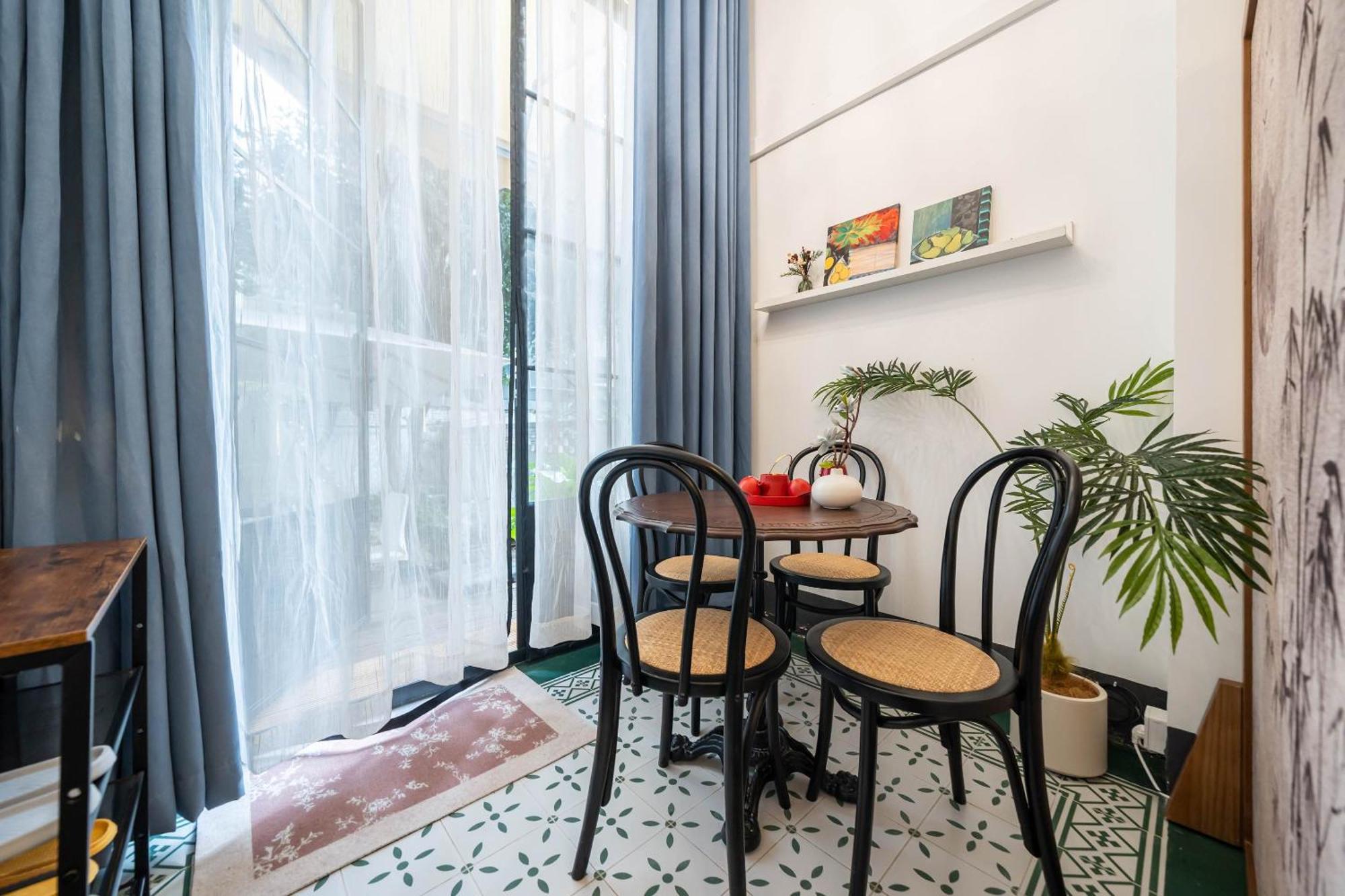 Apartment Lingju - Sinan Mansion Branch Shanghai